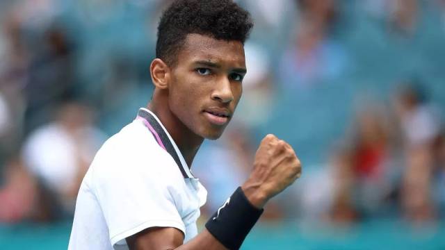 12日在加 12日在加